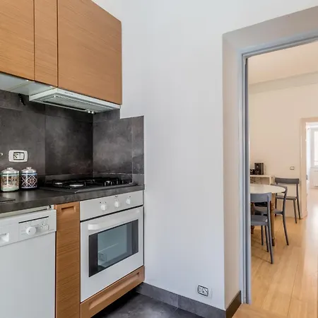Bbhome Comfort Near Colosseum Lägenhet Rom